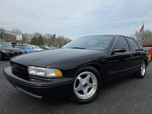 BLACK 1995 Chevrolet Caprice IMPALA SS V8 SEDAN
