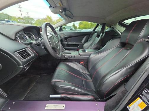 2009 Aston Martin V8 Vantage Base