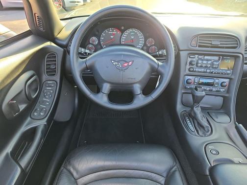 2000 Chevrolet Corvette Base