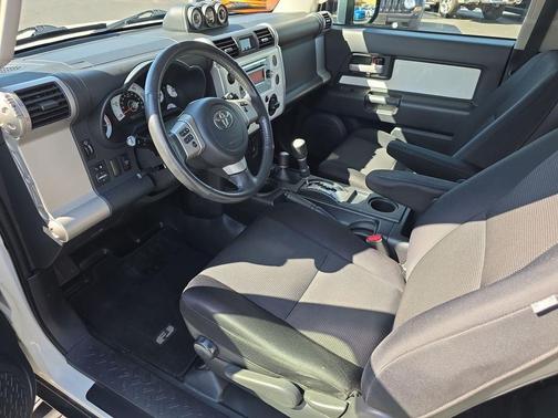 2014 Toyota FJ Cruiser Base