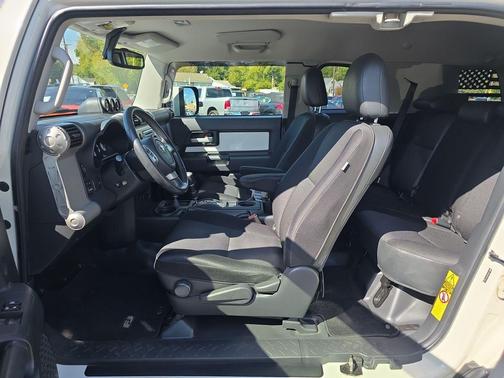 2014 Toyota FJ Cruiser Base