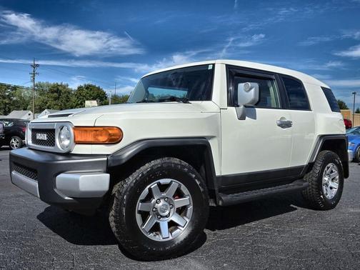 2014 Toyota FJ Cruiser Base