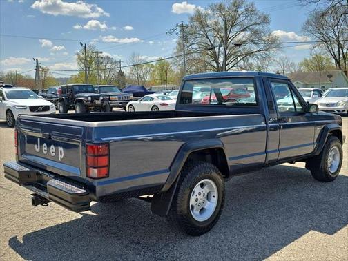 1989 Jeep Comanche Base