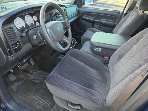 2004 Dodge Ram 2500 SLT Quad Cab