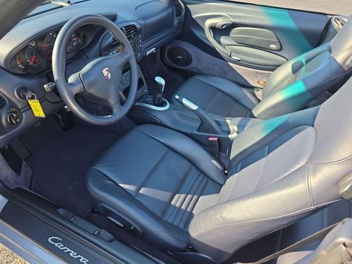 2002 Porsche 911 Carrera 4