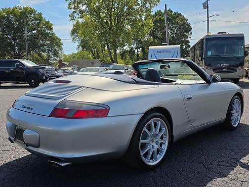 2002 Porsche 911 Carrera 4