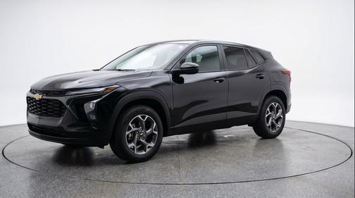 Mosaic Black Metallic 2025 Chevrolet Trax LT