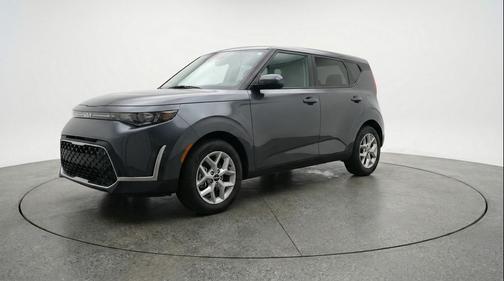 Gravity Gray 2025 Kia Soul LX