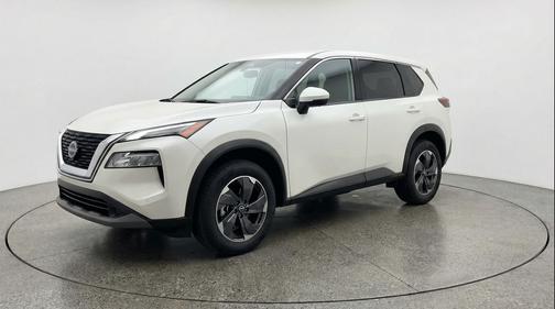Everest White Pearl Tricoat 2025 Nissan Rogue SV