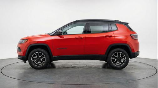 Red Hot Pearlcoat 2025 Jeep Compass Trailhawk