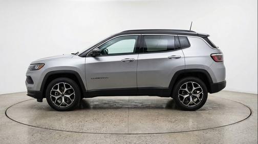Silver Zynith Metallic Clearcoat 2025 Jeep Compass Limited