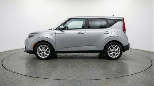 Steel Gray 2025 Kia Soul LX