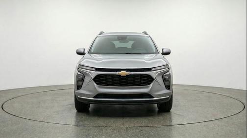 Sterling Gray Metallic 2025 Chevrolet Trax LT