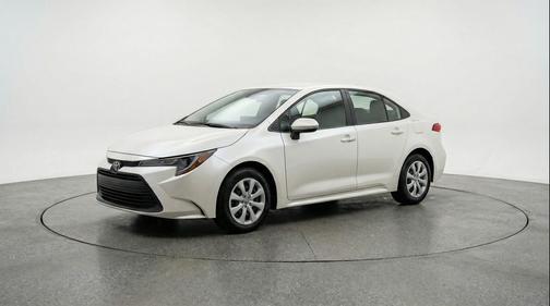 Ice Cap 2025 Toyota Corolla LE