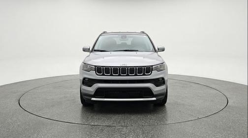 Silver Zynith Metallic Clearcoat 2025 Jeep Compass Limited