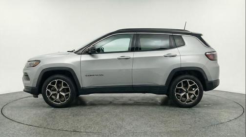 Silver Zynith Metallic Clearcoat 2025 Jeep Compass Limited