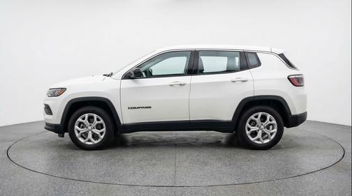 White 2025 Jeep Compass Latitude