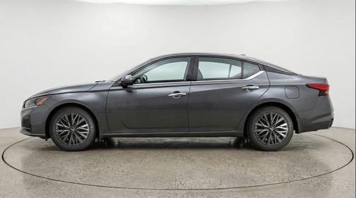 Gun Metallic 2025 Nissan Altima SV FWD