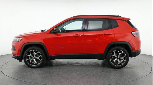 Red Hot Pearlcoat 2025 Jeep Compass Limited