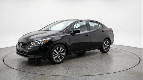 Super Black 2025 Nissan Versa 1.6 SV