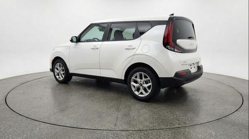 Snow White Pearl 2025 Kia Soul LX