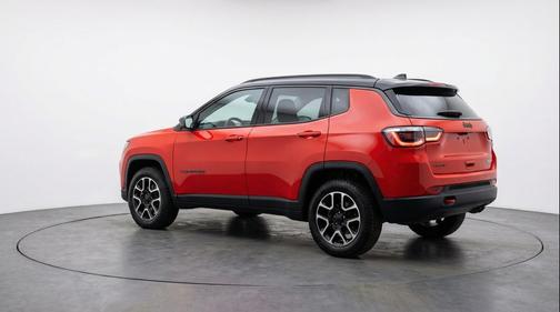 Red Hot Pearlcoat 2025 Jeep Compass Trailhawk