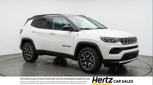 Bright White Clearcoat 2025 Jeep Compass Trailhawk