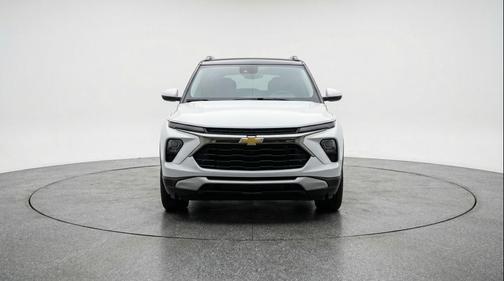 Summit White 2025 Chevrolet Trailblazer LT