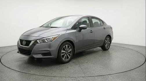 Gun Metallic 2025 Nissan Versa 1.6 SV