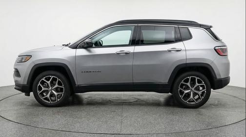 Silver Zynith Metallic Clearcoat 2025 Jeep Compass Limited