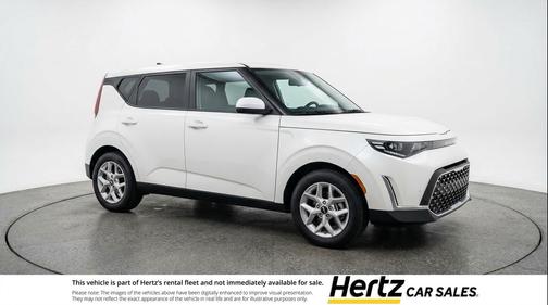 Snow White Pearl 2025 Kia Soul LX
