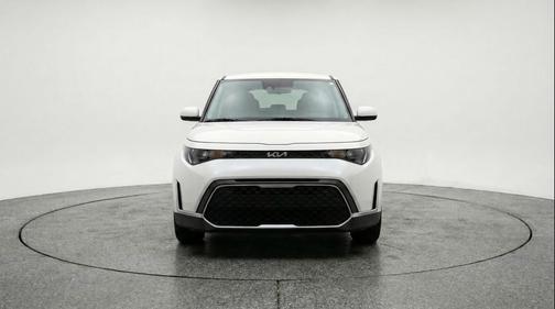 Snow White Pearl 2025 Kia Soul LX