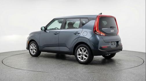 Gravity Gray 2025 Kia Soul LX