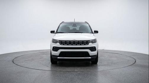 Bright White Clearcoat 2025 Jeep Compass Limited