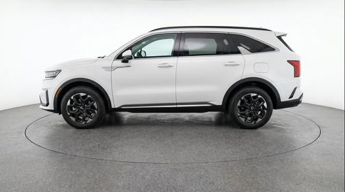 Glacial White Pearl 2024 Kia Sorento S