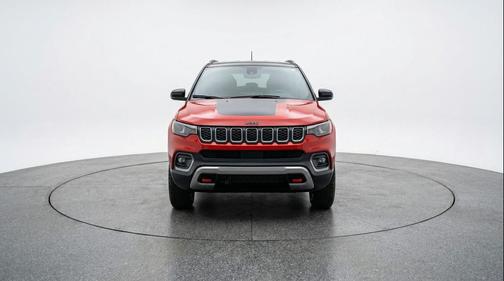 Red Hot Pearlcoat 2025 Jeep Compass Trailhawk