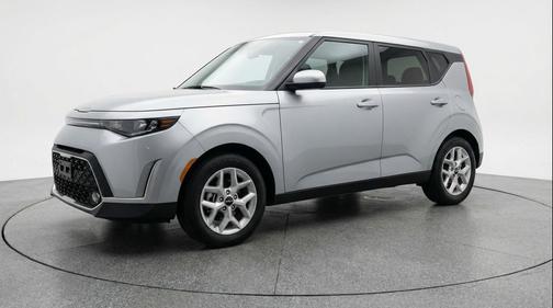 Steel Gray 2025 Kia Soul LX