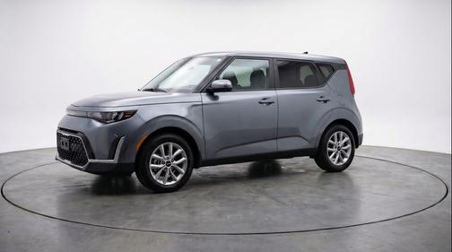 Gravity Gray 2025 Kia Soul LX