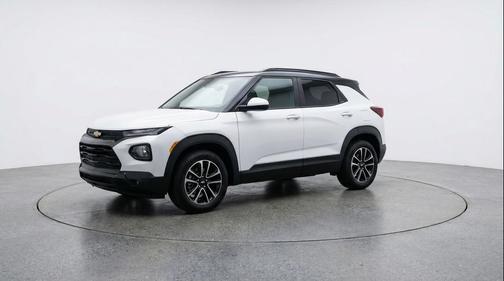 Summit White 2025 Chevrolet Trailblazer LT