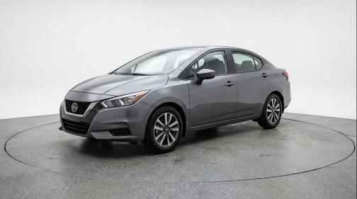 Gun Metallic 2025 Nissan Versa 1.6 SV