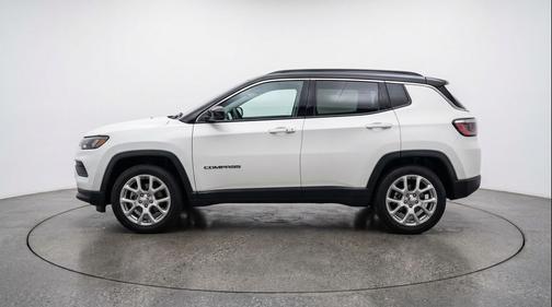 Bright White Clearcoat 2025 Jeep Compass Limited