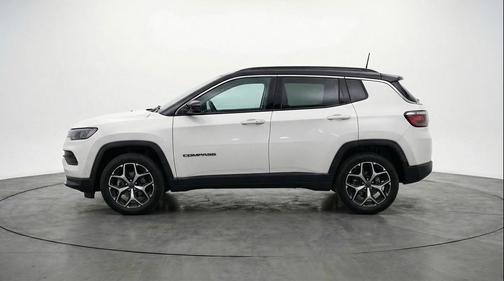 Bright White Clearcoat 2025 Jeep Compass Limited