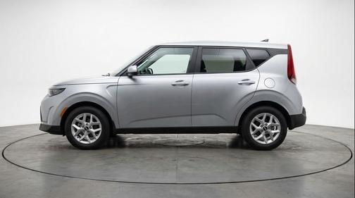 Steel Gray 2025 Kia Soul LX
