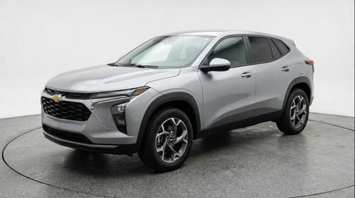 Sterling Gray Metallic 2025 Chevrolet Trax LT