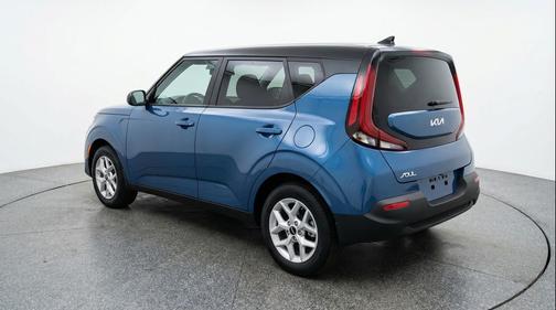 Gravity Gray 2025 Kia Soul LX