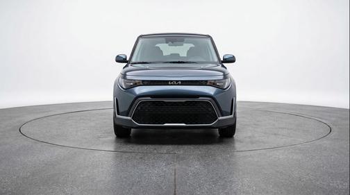 Gravity Gray 2025 Kia Soul LX
