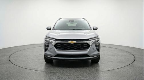 Sterling Gray Metallic 2025 Chevrolet Trax LT