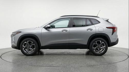 Sterling Gray Metallic 2025 Chevrolet Trax LT