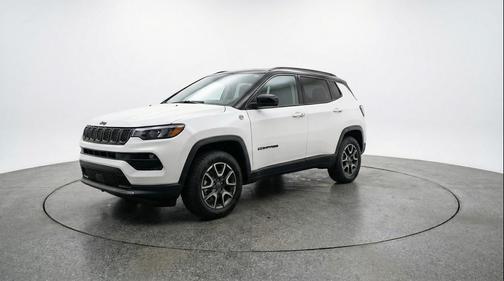 Bright White Clearcoat 2025 Jeep Compass Trailhawk