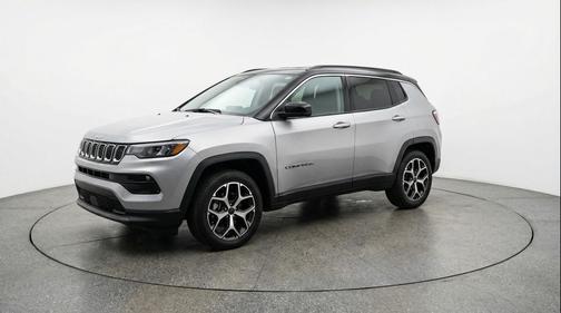 Silver Zynith Metallic Clearcoat 2025 Jeep Compass Limited